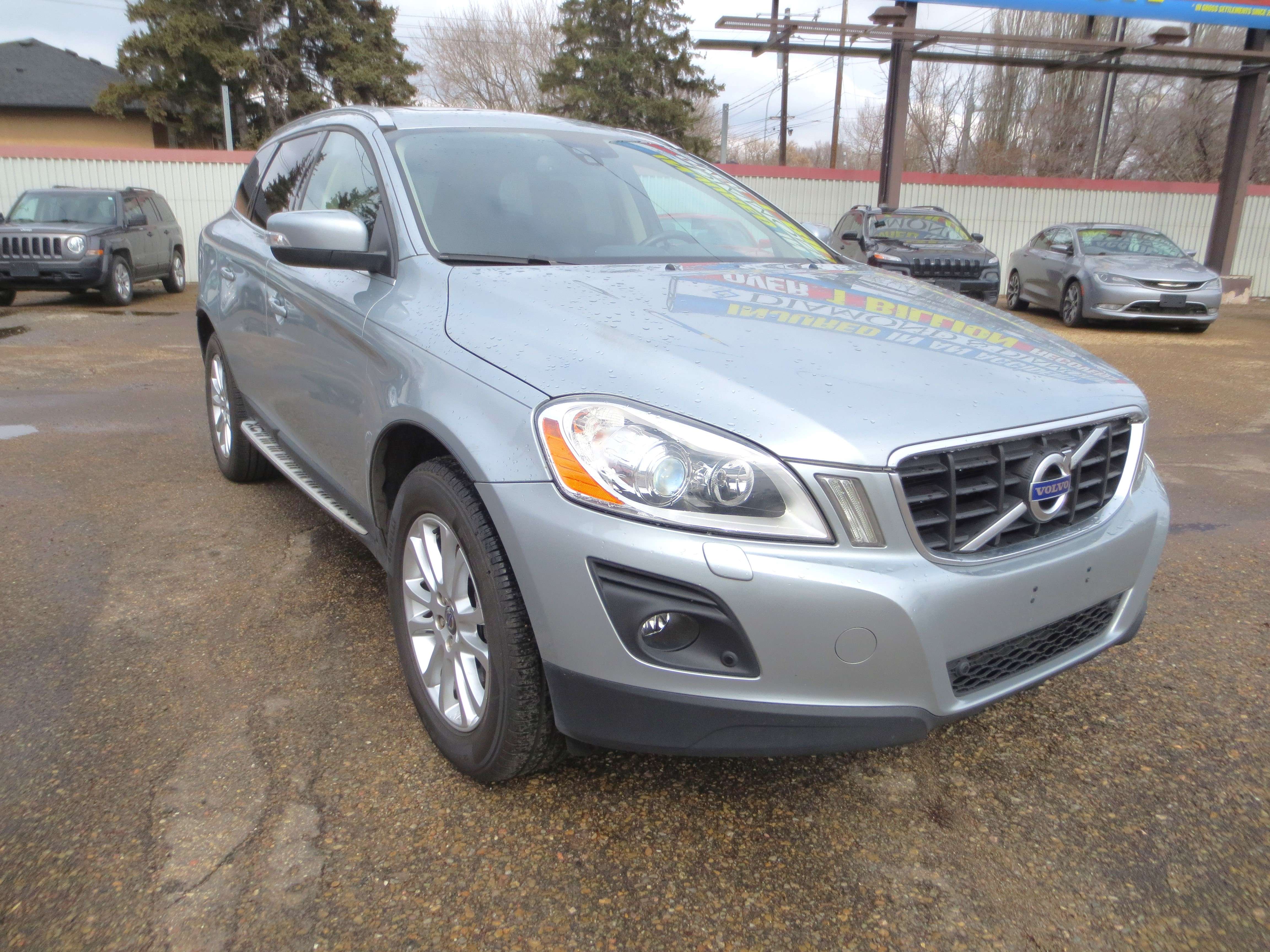2010 Volvo XC60 T6 AWD | Htd Lthr/Pano Roof/Bluetooth/USB ~ Carfax