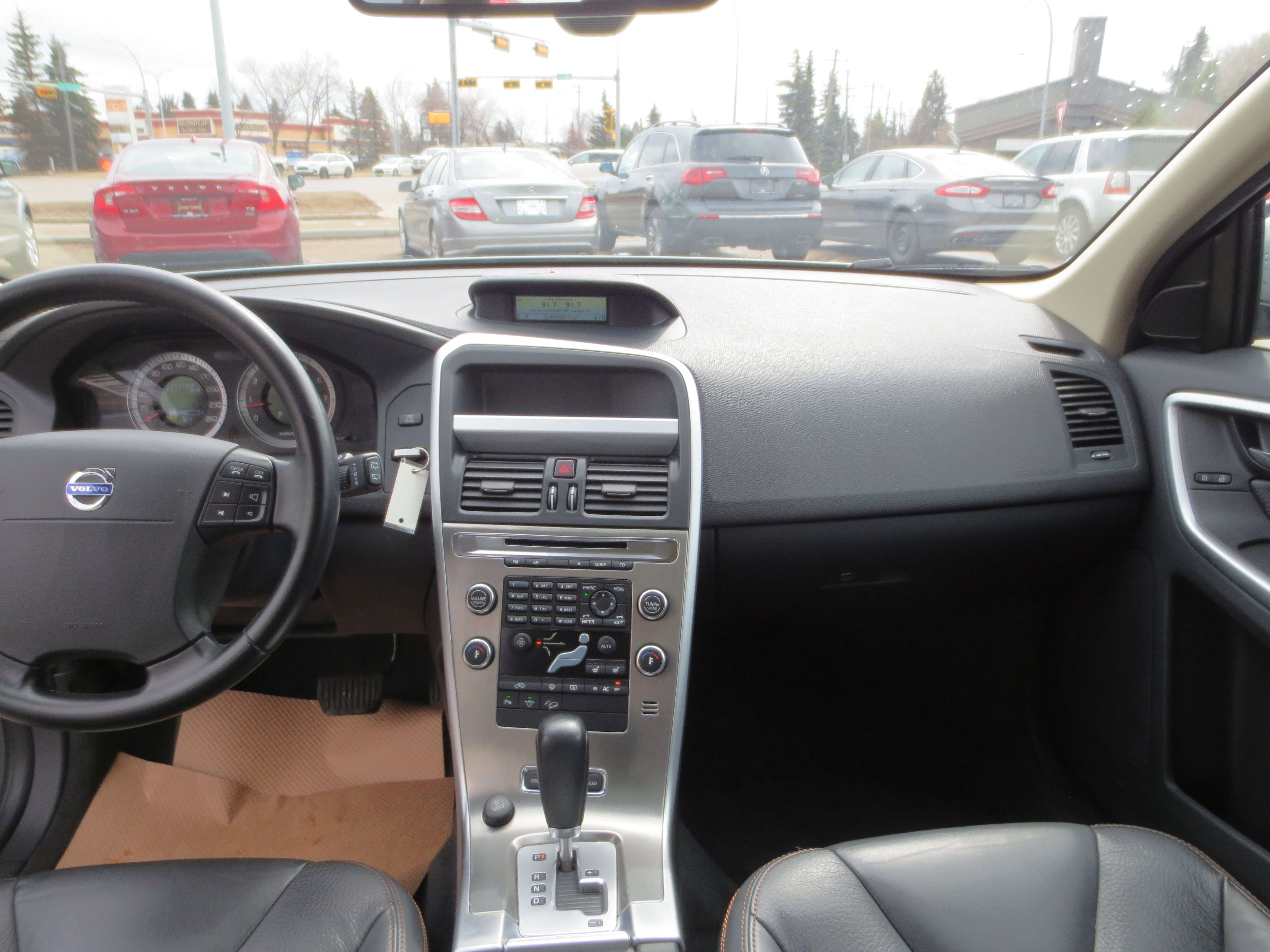 2010 Volvo XC60 T6 AWD | Htd Lthr/Pano Roof/Bluetooth/USB ~ Carfax thumb 11