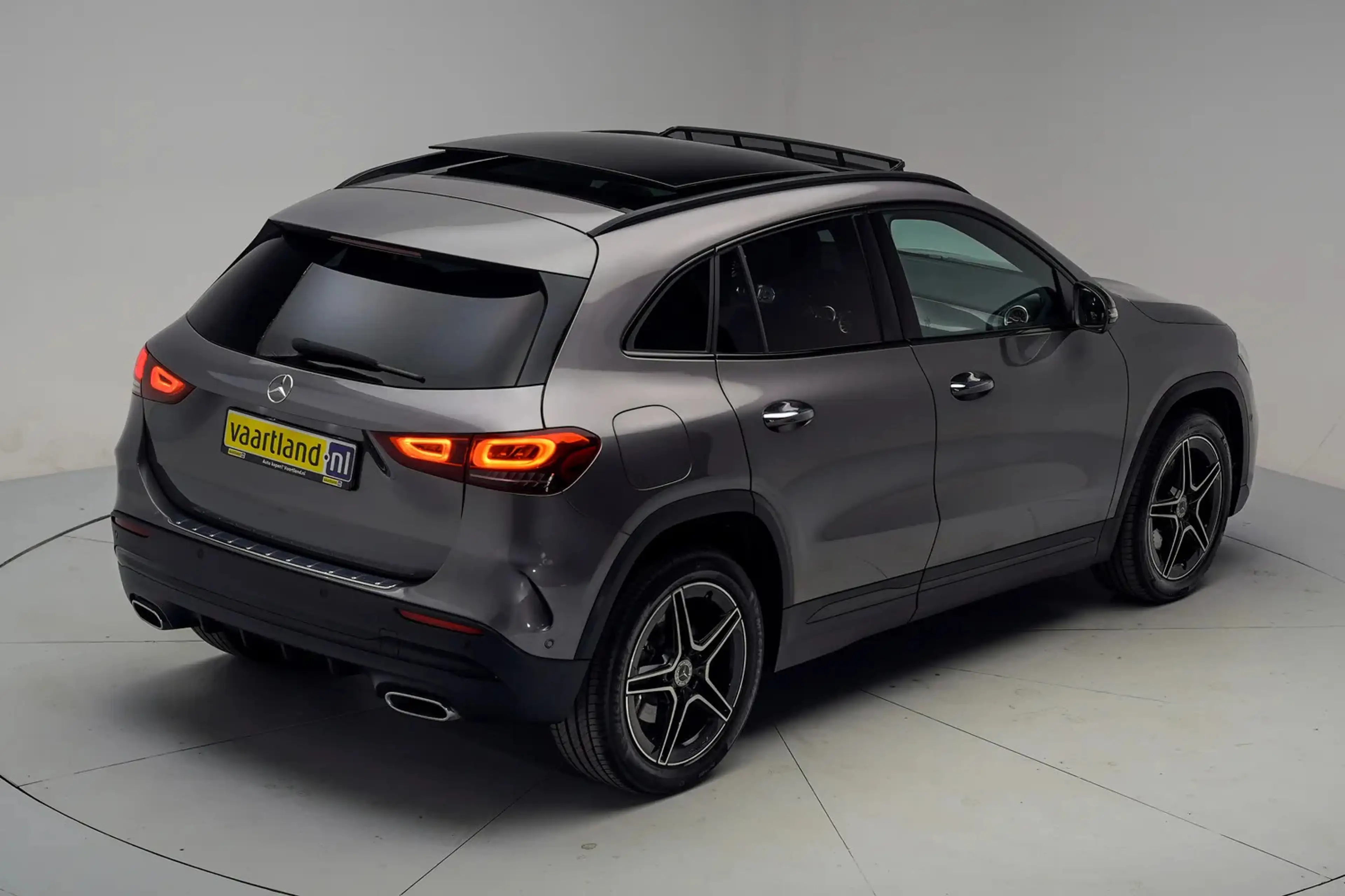 Mercedes-Benz GLA 250 250e AMG Line Aut. [ Panoramadak Sfeerverlichting — photo 15