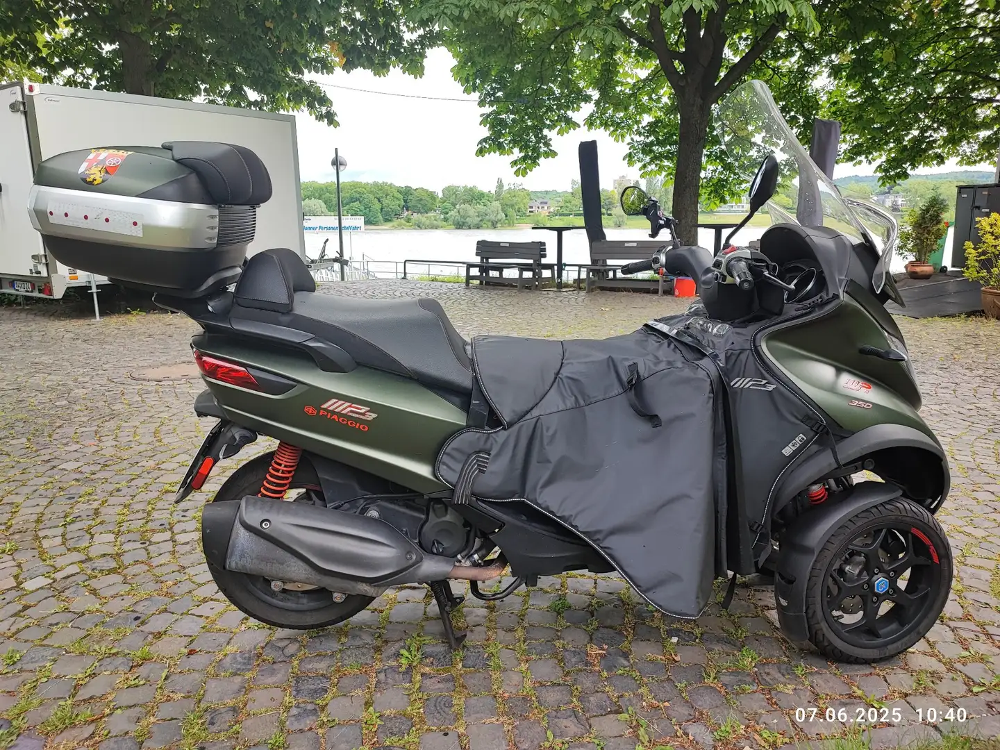 Piaggio MP3 350 Sport Vert - 1