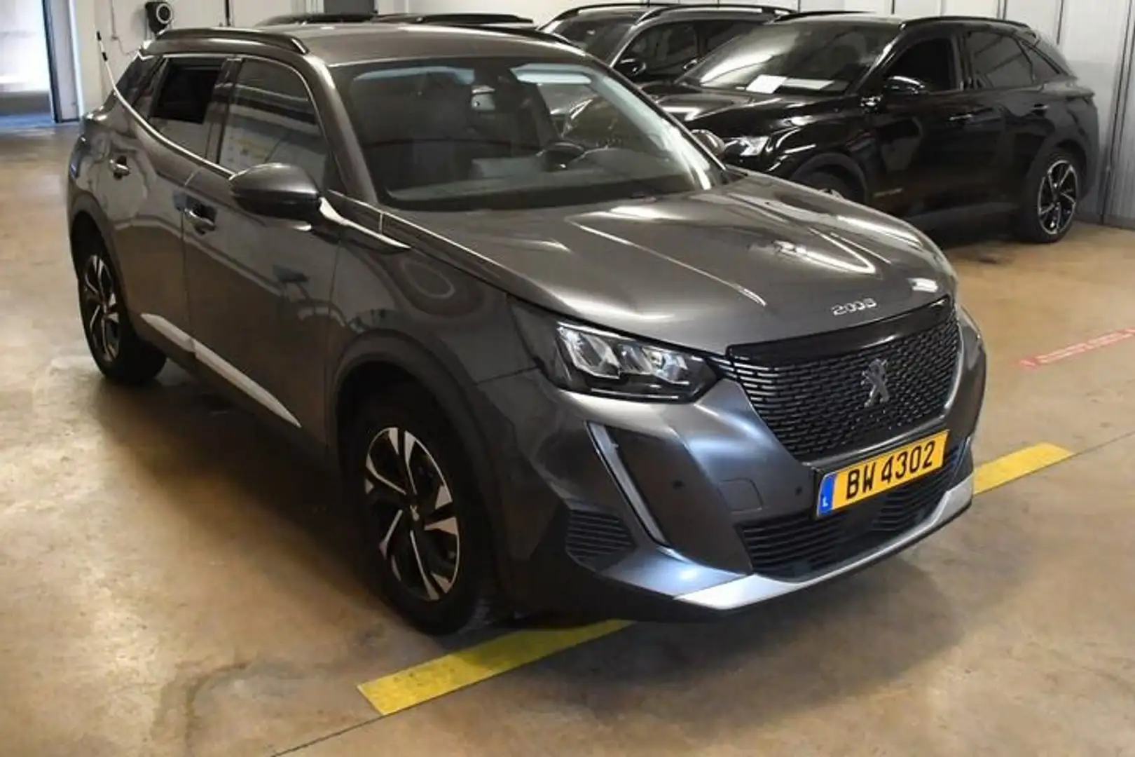 Peugeot 2008 BlueHDi 130*ALLURE*LED*KAMERA*Netto-13000€ Gris - 2