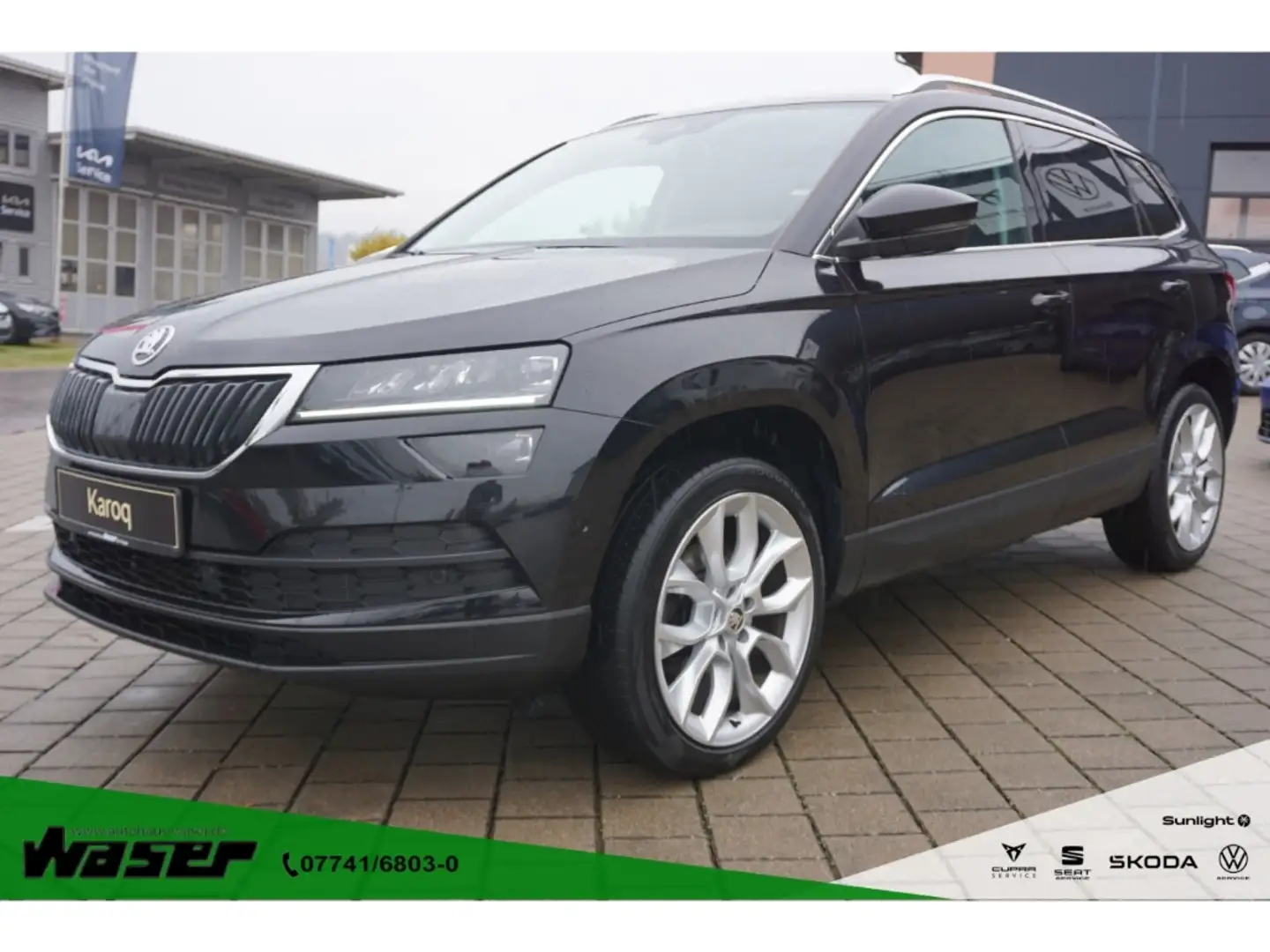 Skoda Karoq 2.0 TDI Style 4x4 DSG AHK Navi LED ACC Kamera SHZ Schwarz - 1