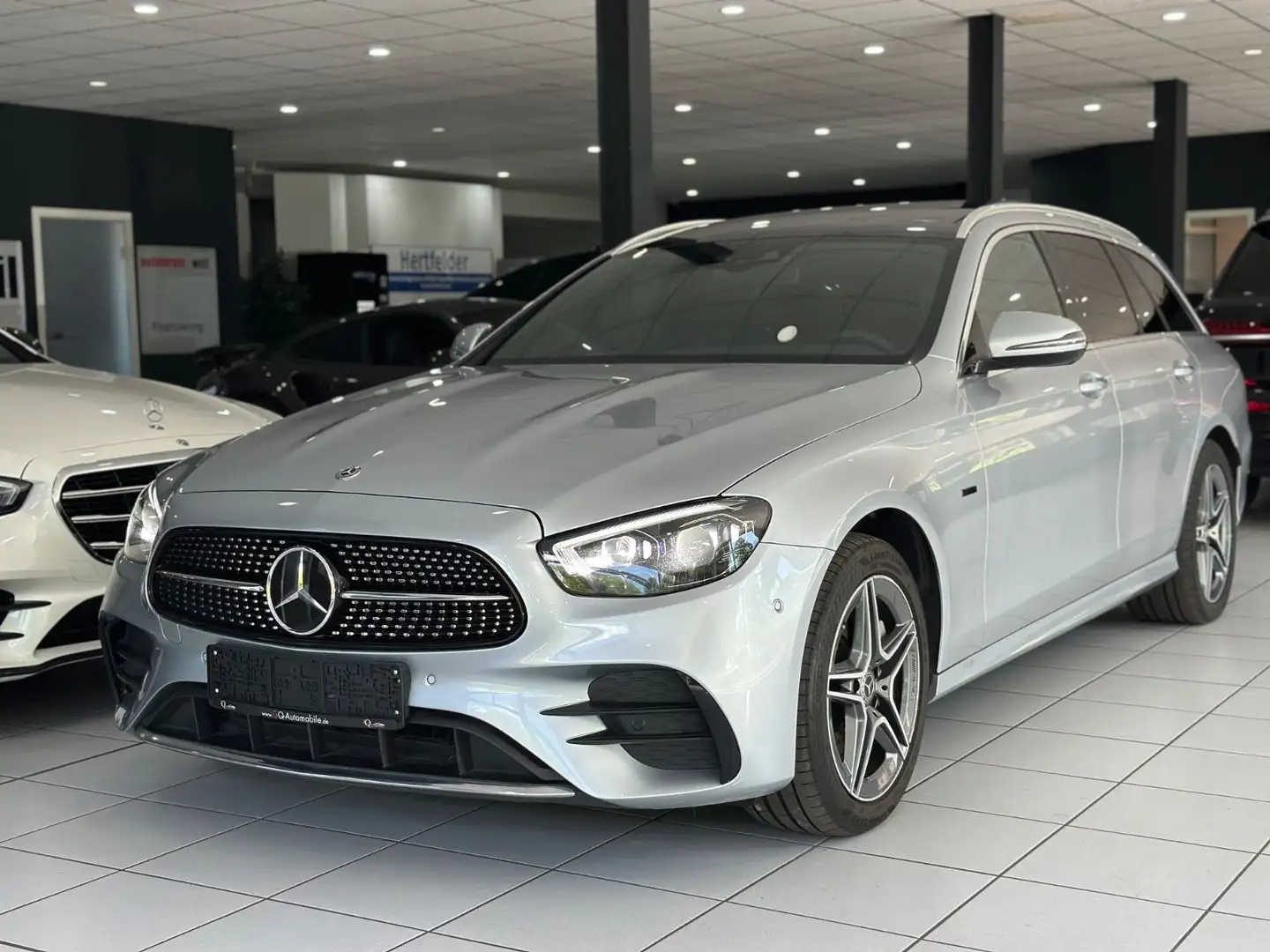 Mercedes-Benz E 300 de*AMG-LINE*PANO*DISTRONIC*HEADUP*KEY*MBEAM Argent - 1