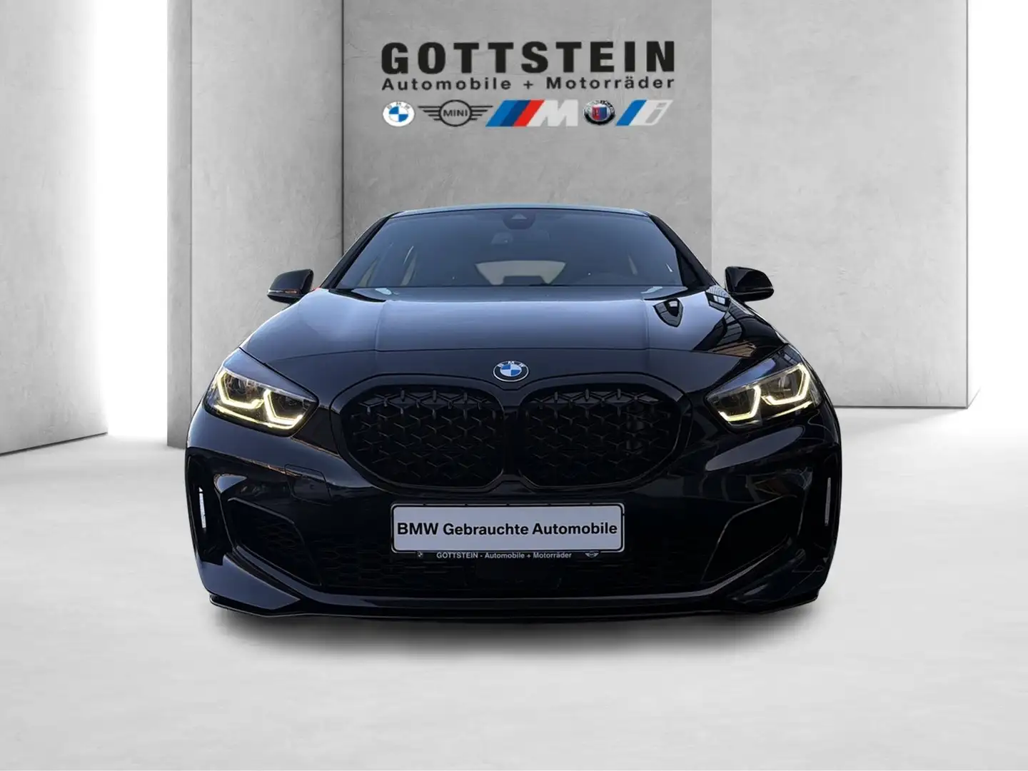 BMW 135 M135i xDrive M Sport Shadow Line Schwarz - 2