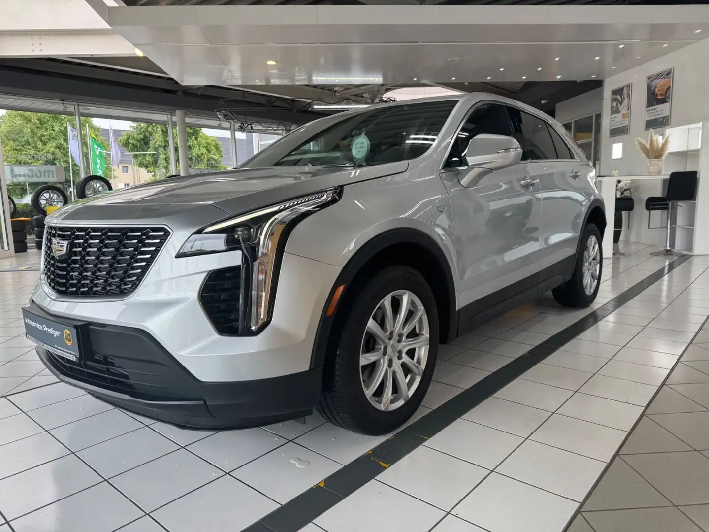 Cadillac XT4 Sport AWD*LED*KAMERA*BOSE*ALLRAD* Plateado - 1