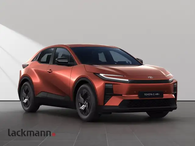 Toyota C-HR view 3