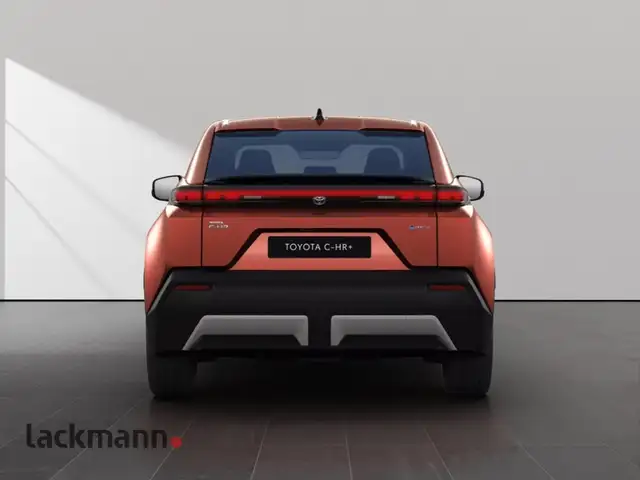 Toyota C-HR view 5