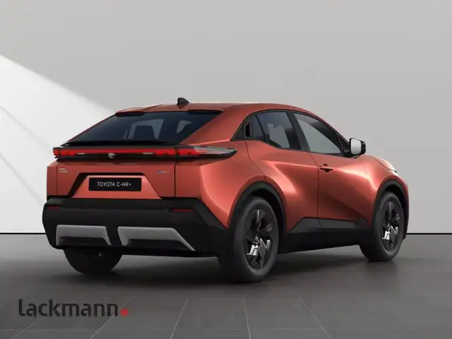 Toyota C-HR view 4