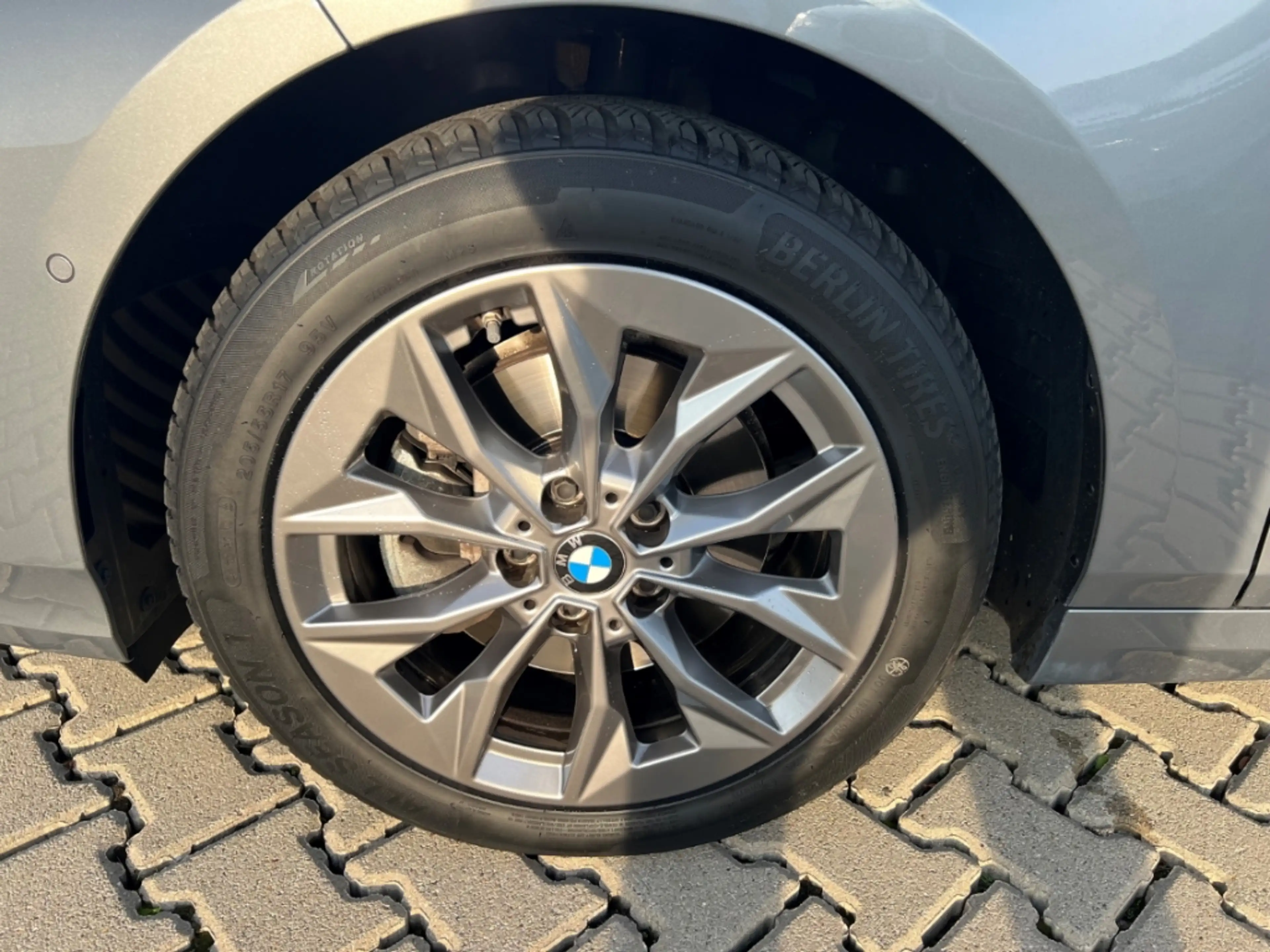 BMW 120 A Limousine Navi Digitales Cockpit LED Apple CarPl — photo 6