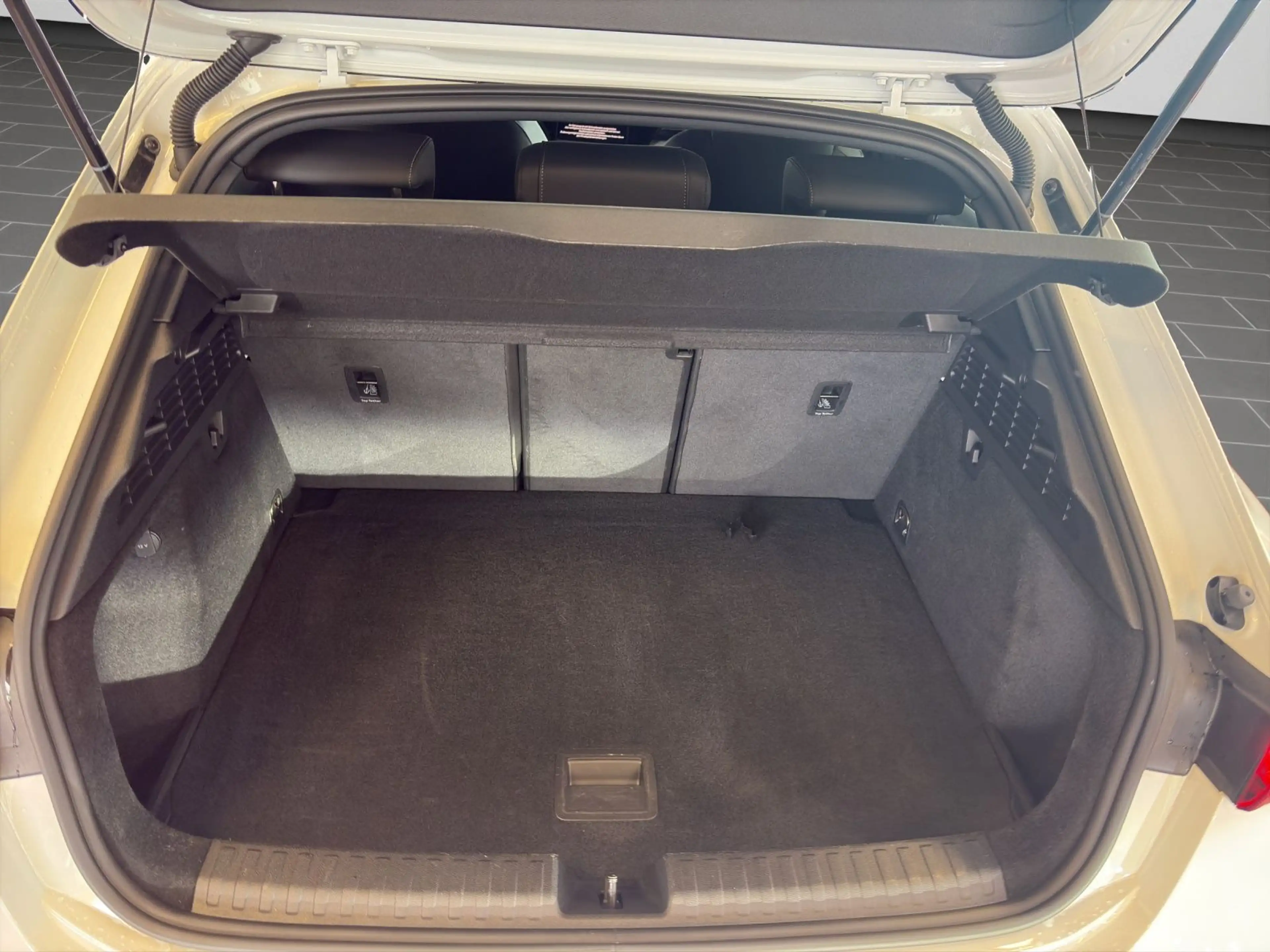 Audi A3 advanced 35 TDI S Line *LED*Navi*B+ — photo 15
