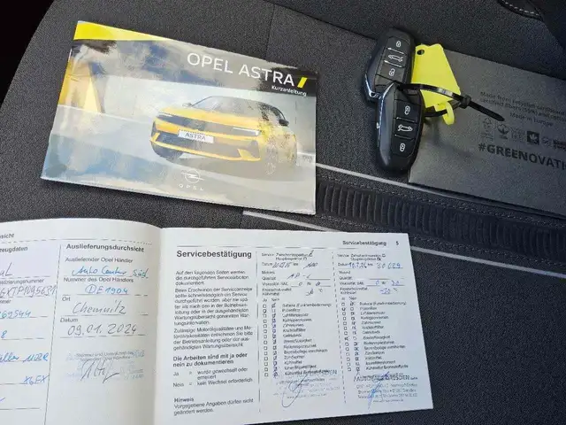 Opel Astra view 6