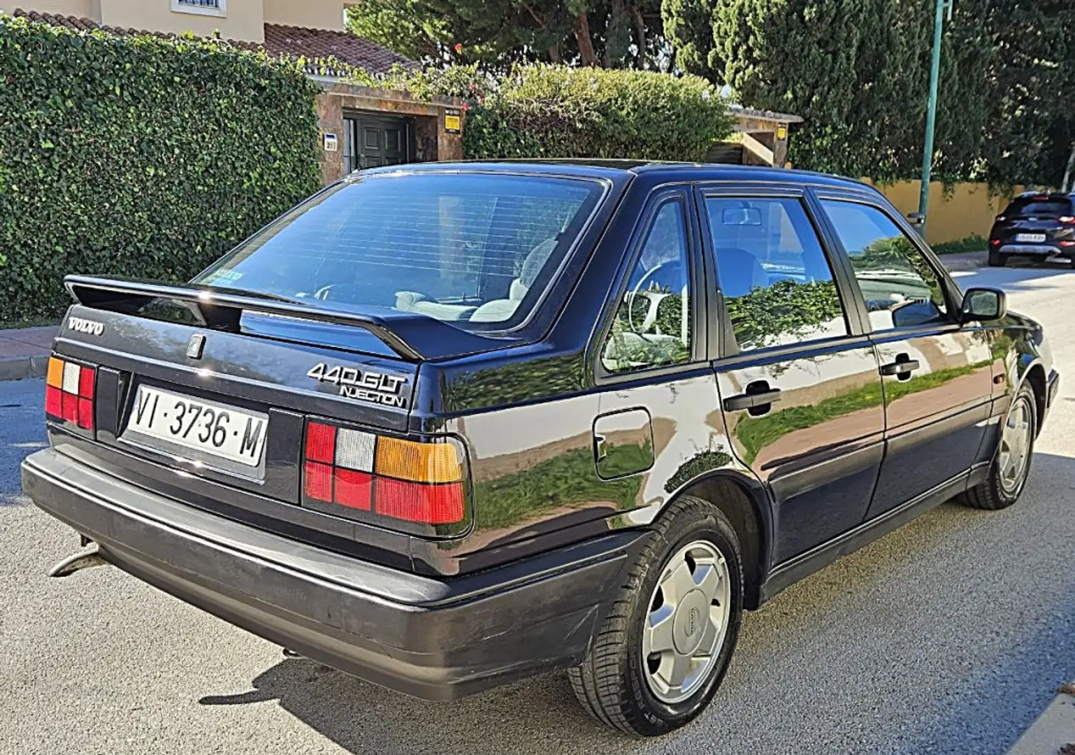 Volvo 440 1.7 GLE Schwarz - 2