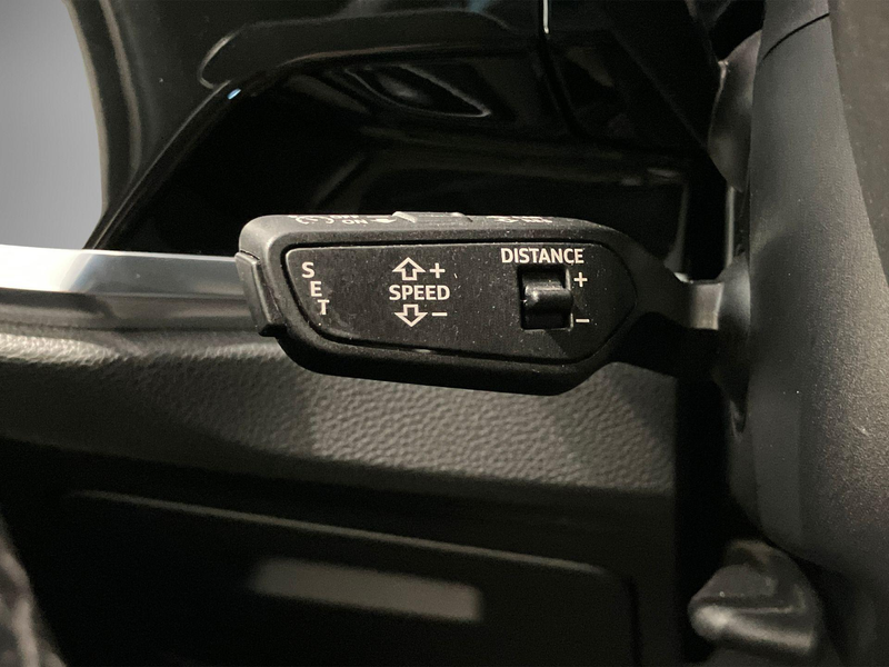 Audi Q3 45 TFSIe S edition · Panoramadak · 360°Camera + Pa — photo 11