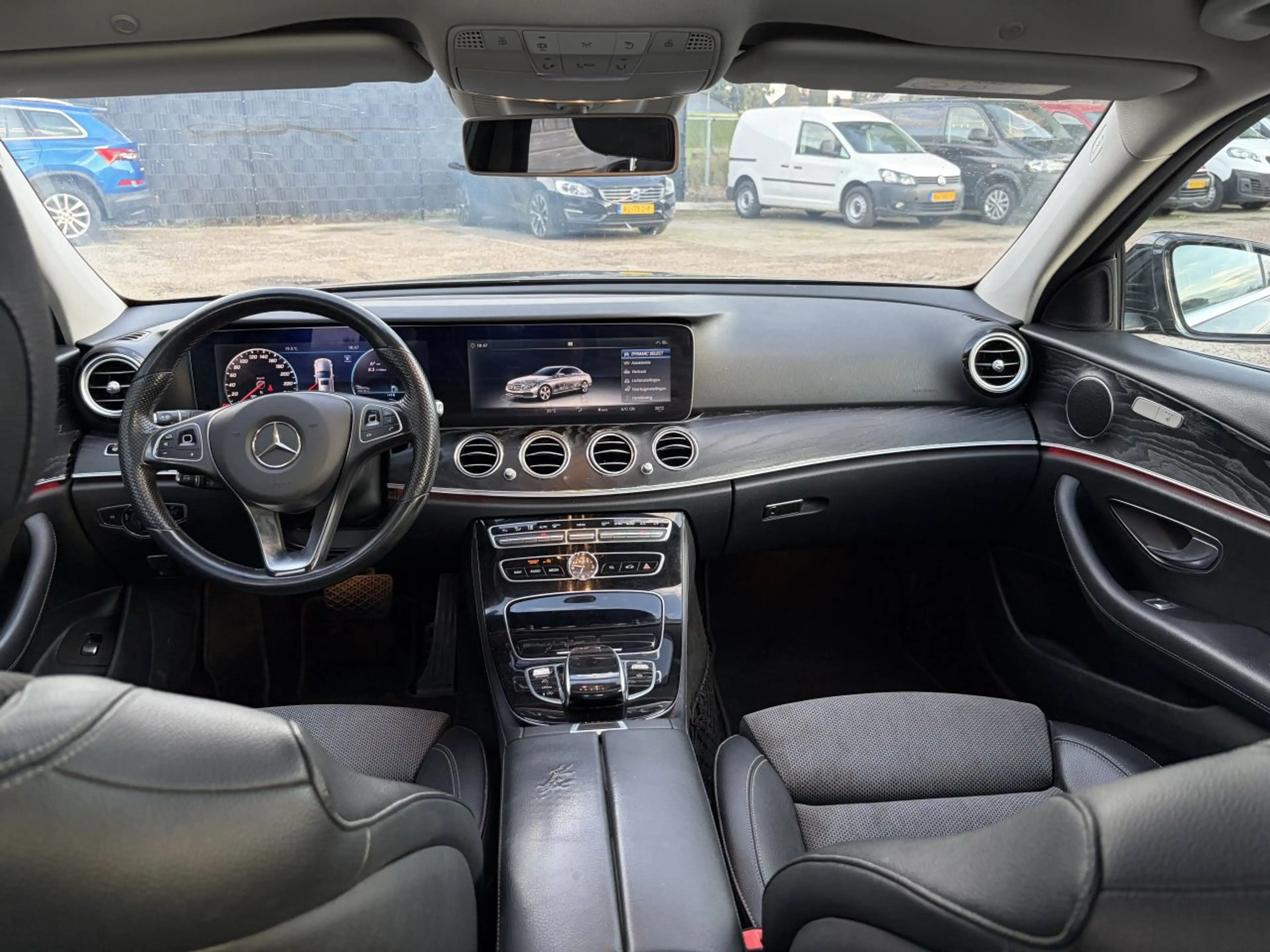 Mercedes-Benz E 350 350d Premium Plus AUTOMAAT sedan — photo 10
