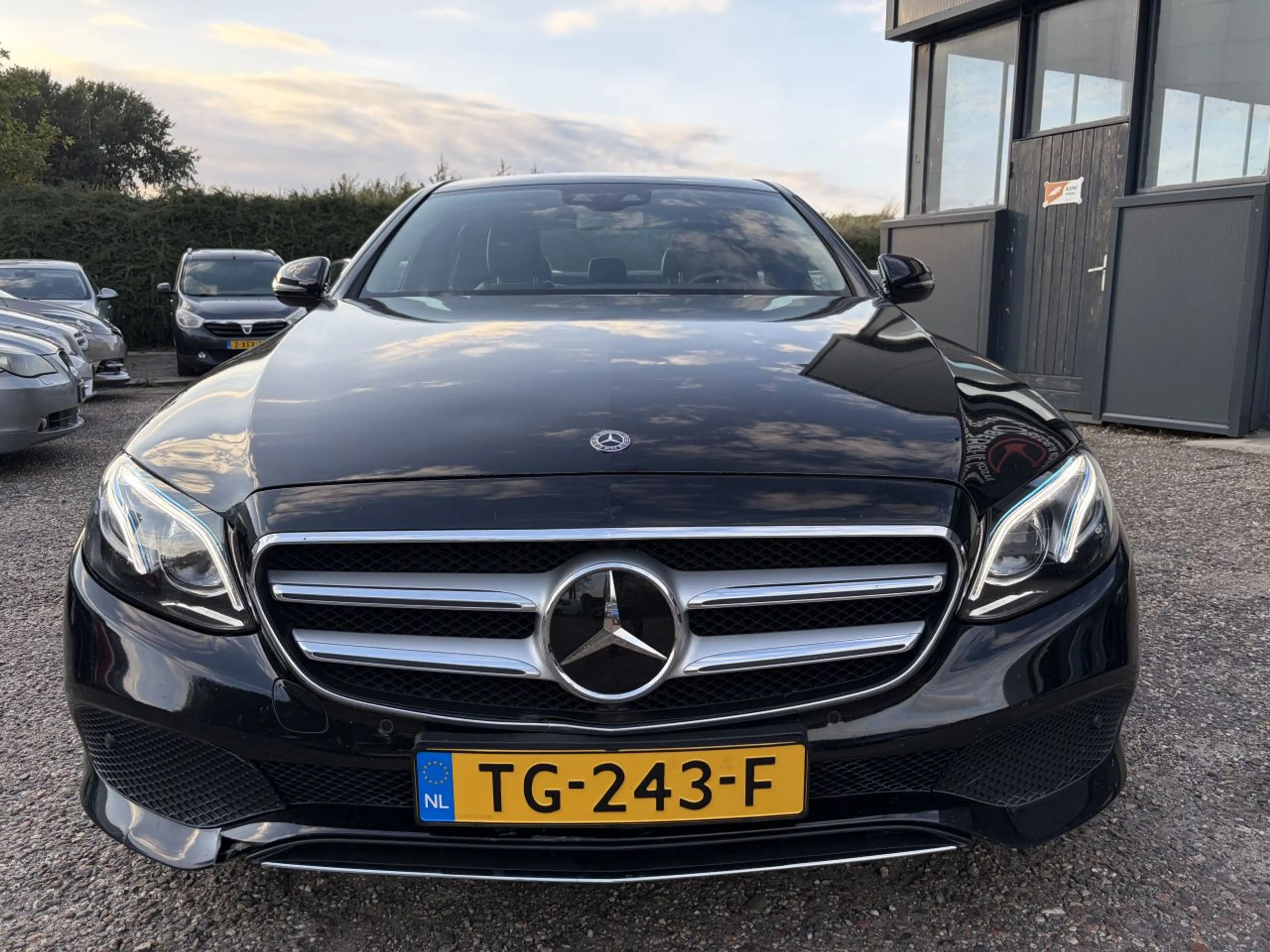 Mercedes-Benz E 350 350d Premium Plus AUTOMAAT sedan — photo 6
