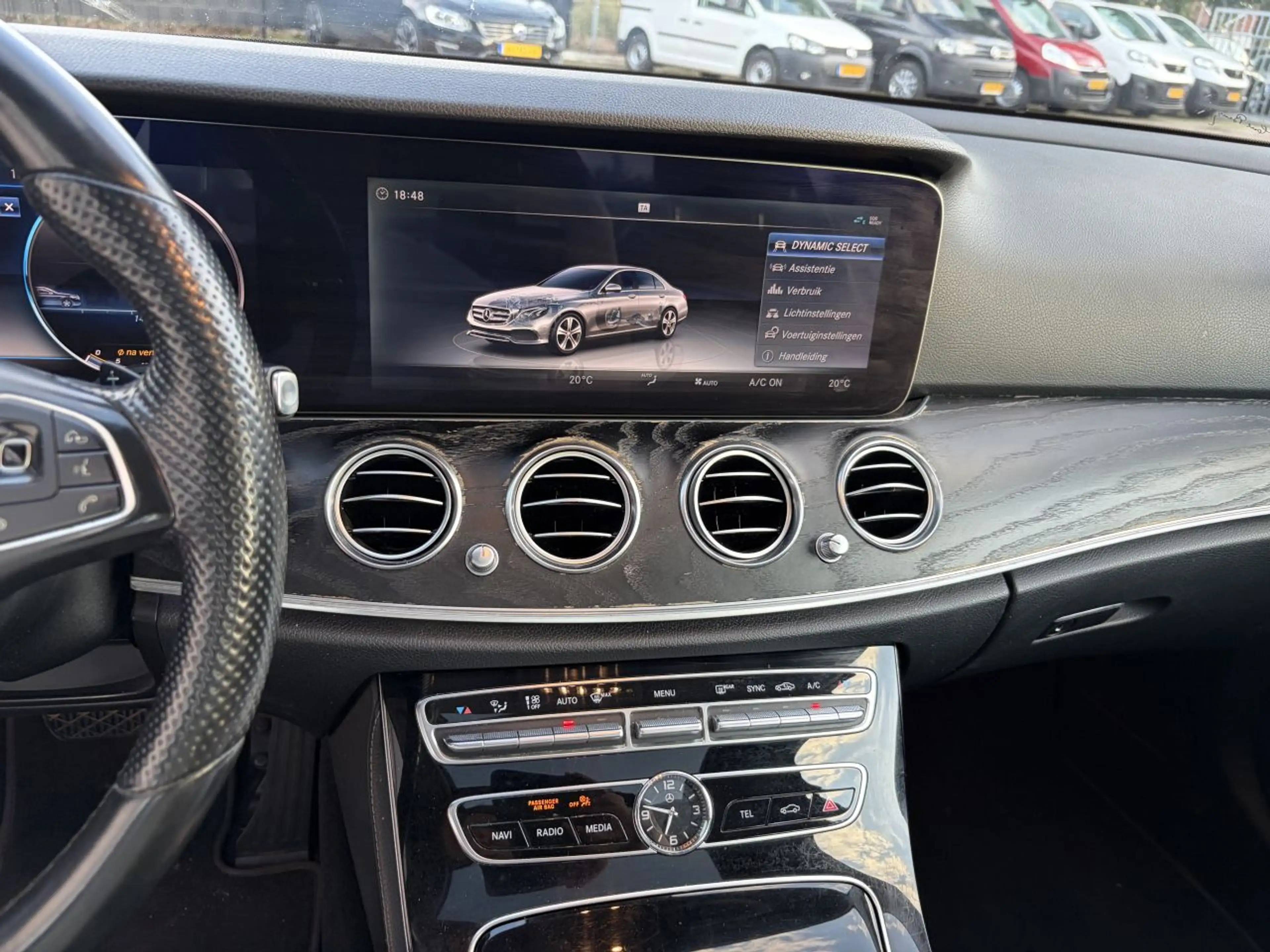 Mercedes-Benz E 350 350d Premium Plus AUTOMAAT sedan — photo 15