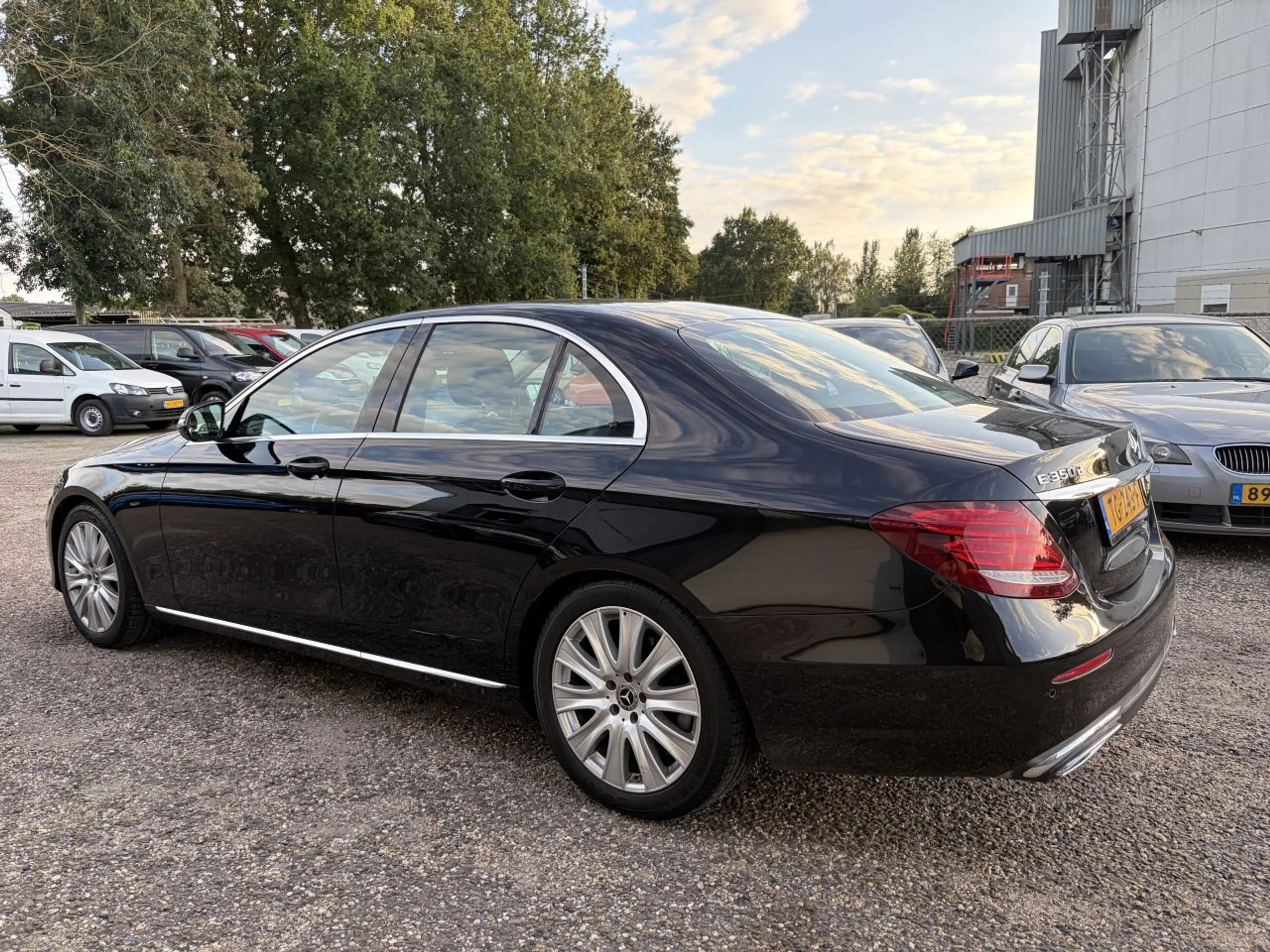 Mercedes-Benz E 350 350d Premium Plus AUTOMAAT sedan — photo 3
