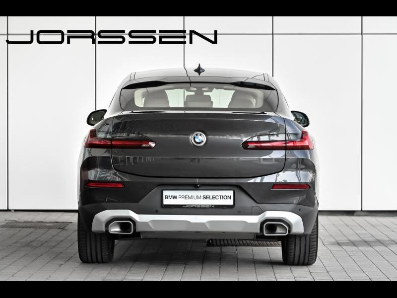 BMW X4 — photo 4