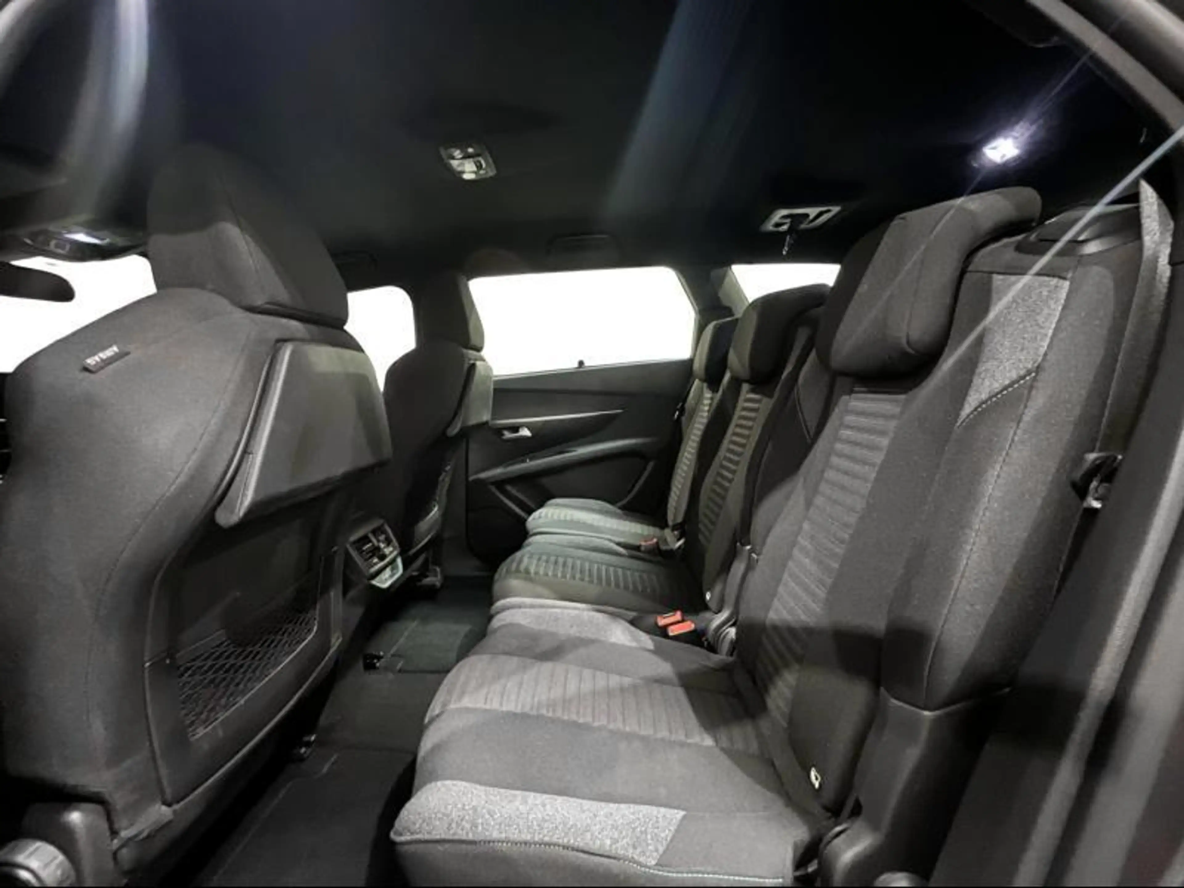 Peugeot 5008 Active Pack | 7 ZIT | — photo 11