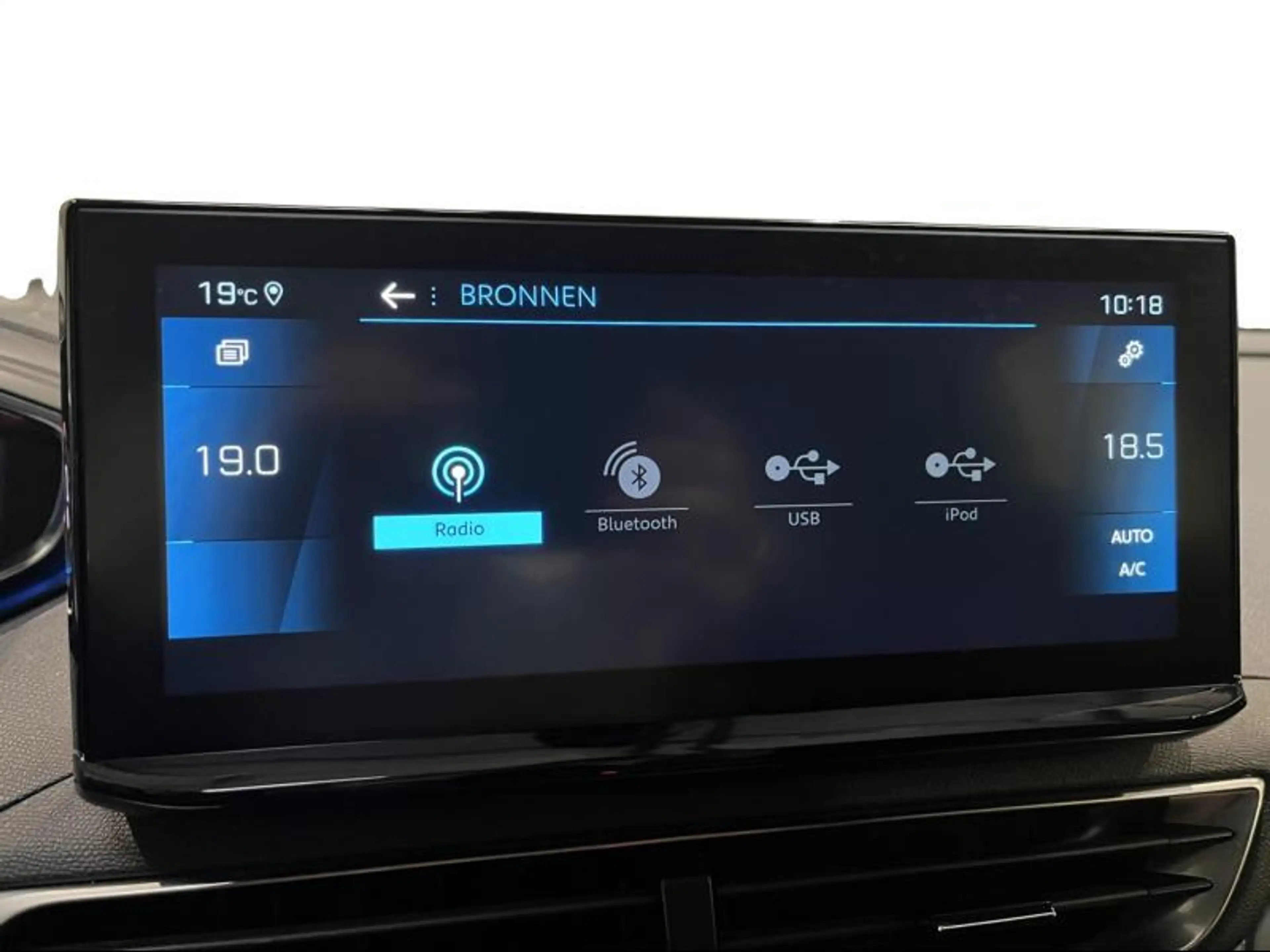 Peugeot 5008 Active Pack | 7 ZIT | — photo 33