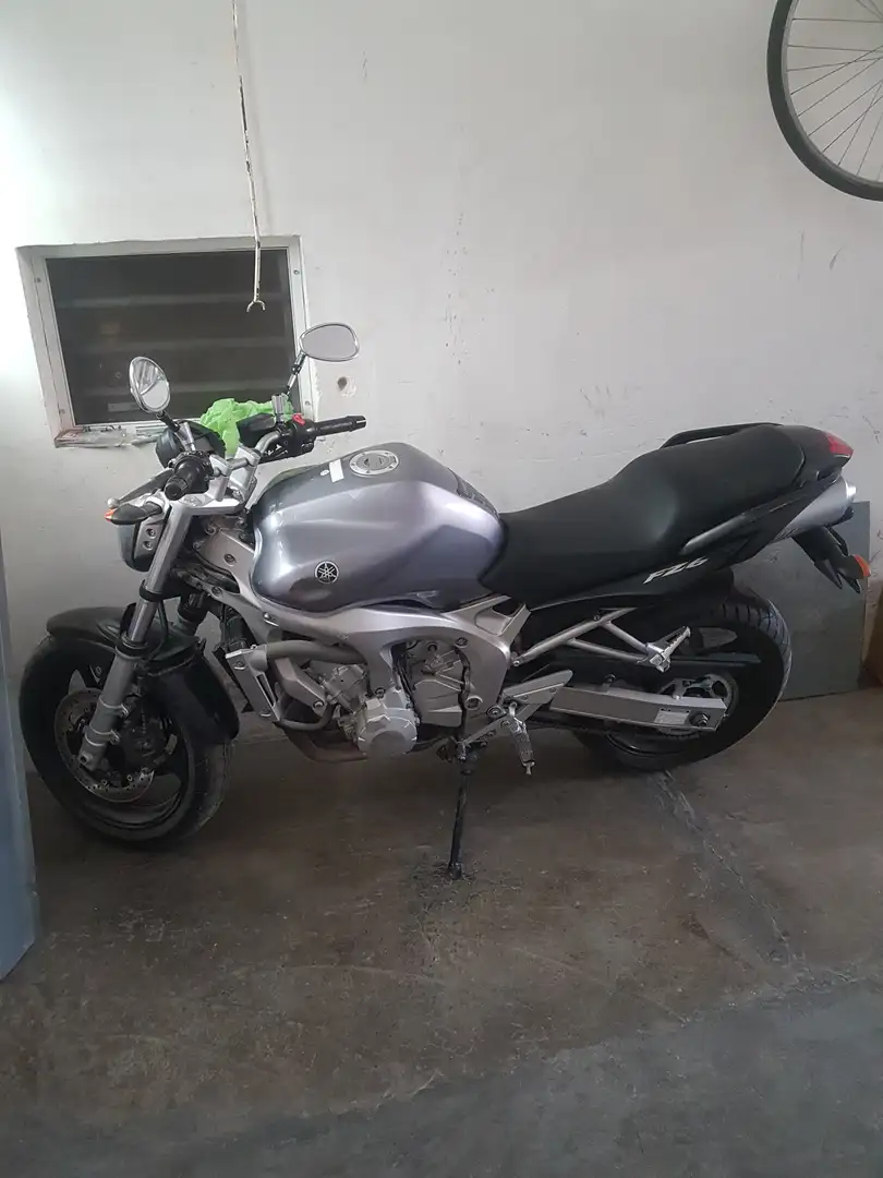 Yamaha FZ 6 - 2