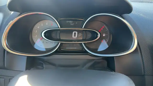 Renault Clio view 12