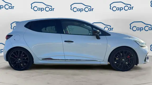 Renault Clio view 4