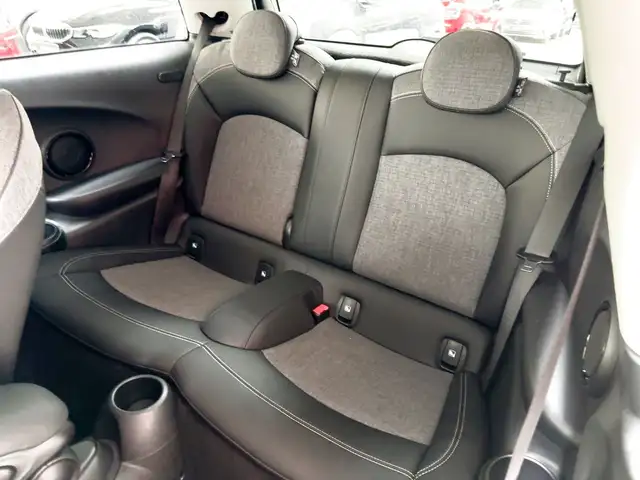 Mini Cooper Cooper view 15