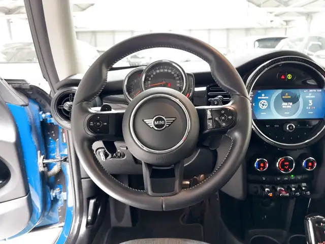 Mini Cooper Cooper view 10