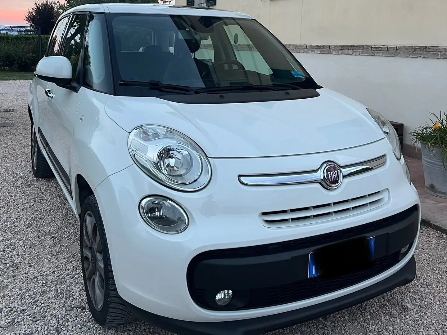 Fiat 500L 500L 2012 0.9 t.air t. natural power Lounge 80cv Biały - 1
