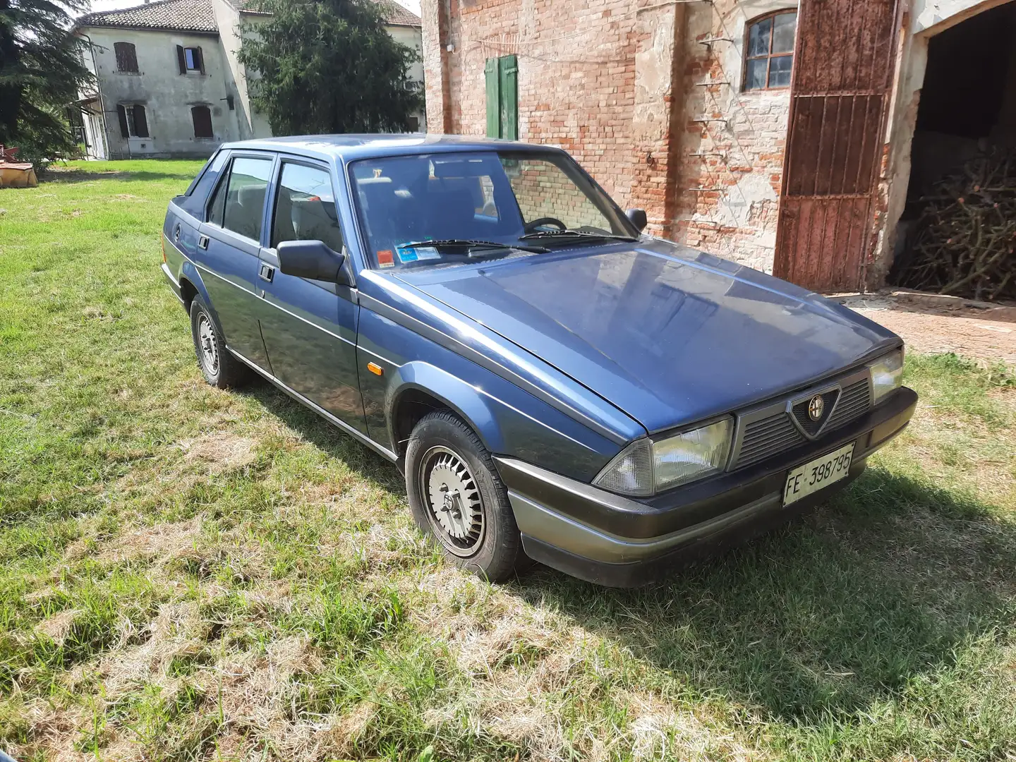 Alfa Romeo 75 75 1.6 Kék - 1