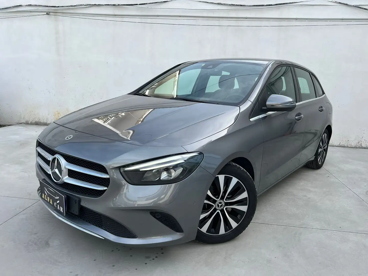 Mercedes-Benz B 180 d  auto 2021 Gris - 1
