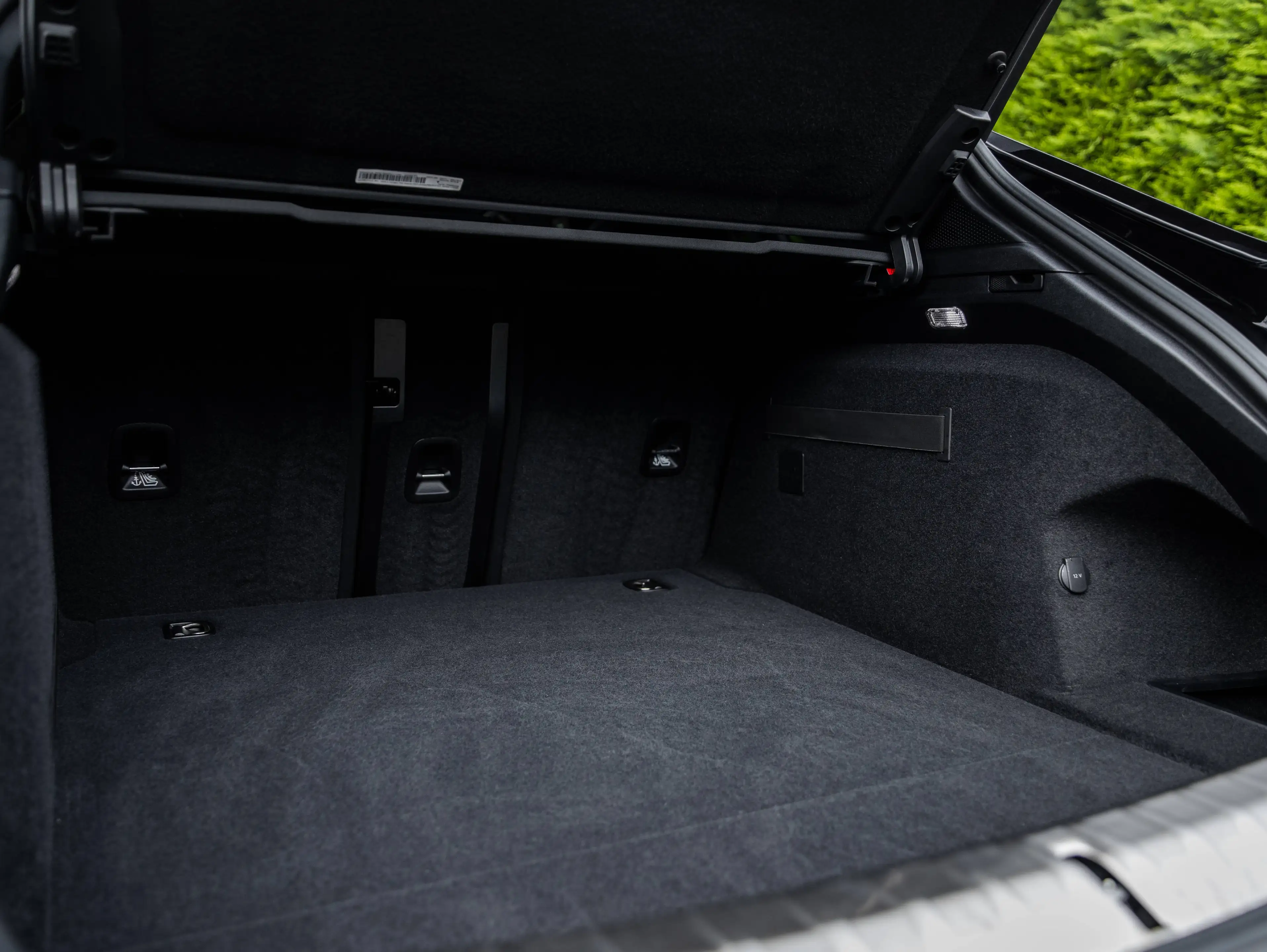 Porsche Taycan 4S Sport Turismo/PERF BATT+/CHRONO/AIR SUSP/MATRIX/BOSE/PANO/PORSCHE ENTRY/AMBIANCE/21"/14WAY+MEMORY — photo 50