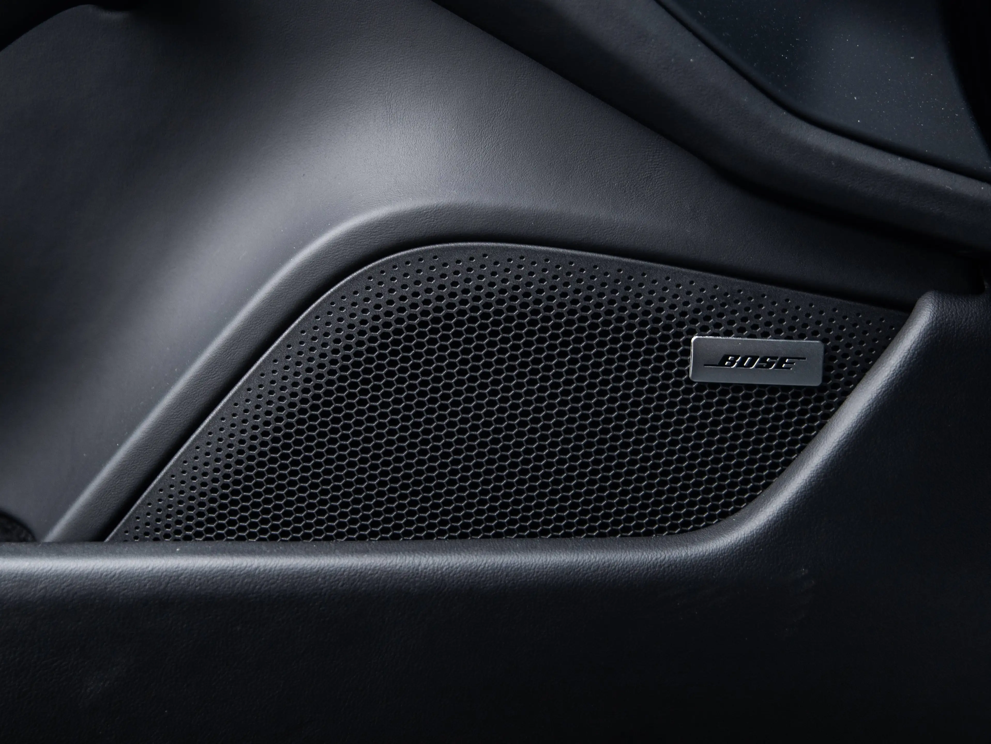 Porsche Taycan 4S Sport Turismo/PERF BATT+/CHRONO/AIR SUSP/MATRIX/BOSE/PANO/PORSCHE ENTRY/AMBIANCE/21"/14WAY+MEMORY — photo 34