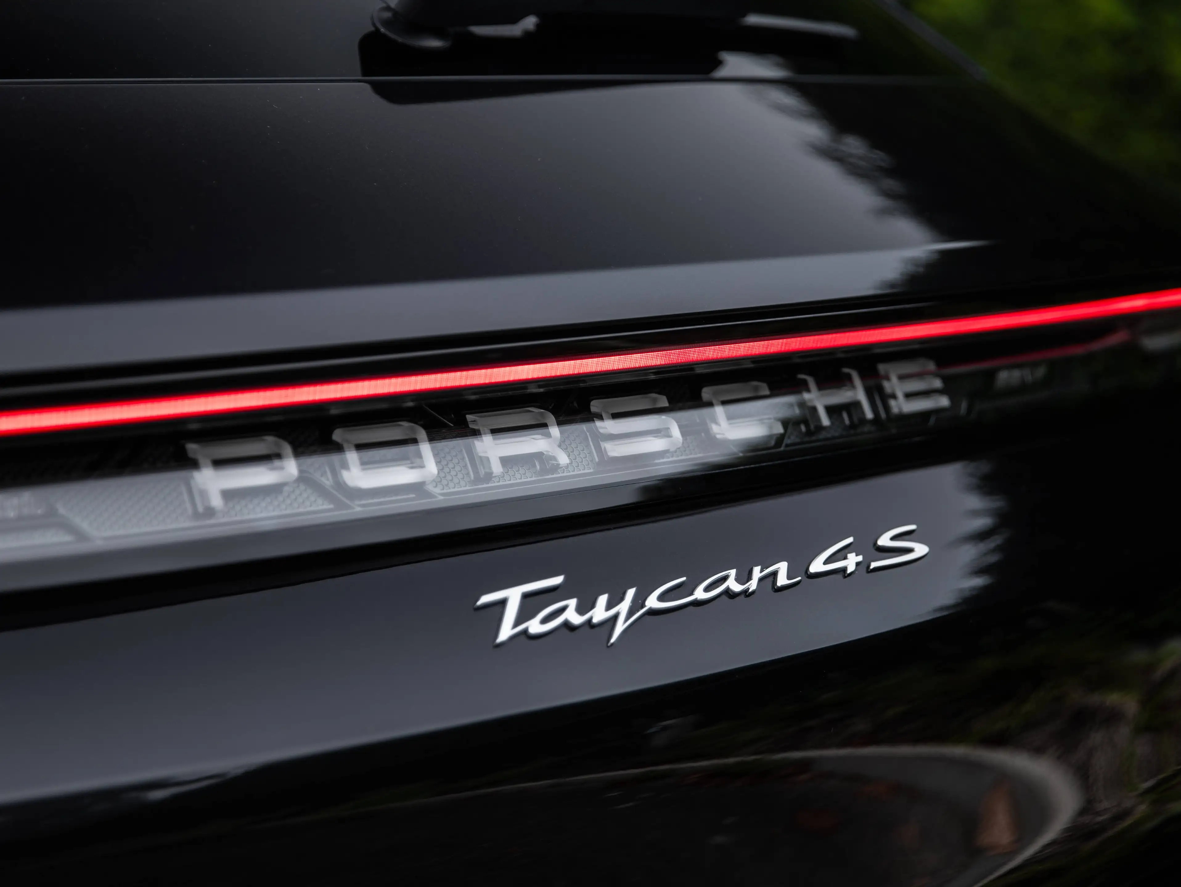 Porsche Taycan 4S Sport Turismo/PERF BATT+/CHRONO/AIR SUSP/MATRIX/BOSE/PANO/PORSCHE ENTRY/AMBIANCE/21"/14WAY+MEMORY — photo 25
