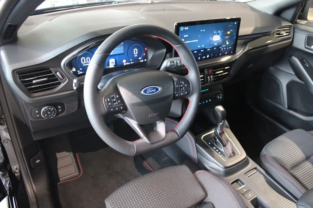 Ford Focus Hybrid ST-Line X Automatik Top Ausstattung 7