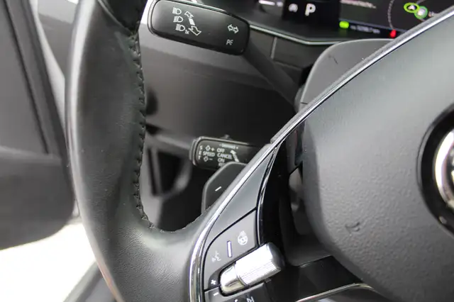 Skoda Superb view 11