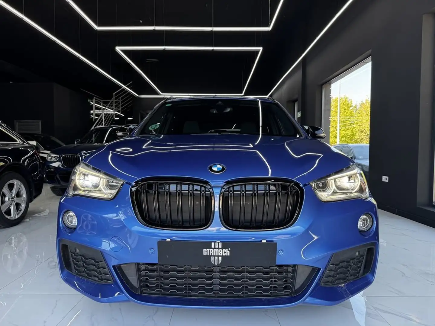 BMW X1 sDrive 18d Azul - 2
