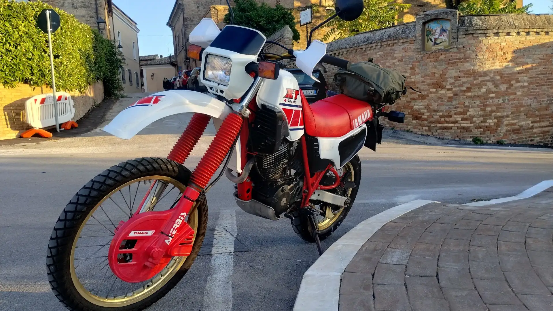Yamaha XT 600 Bianco - 1