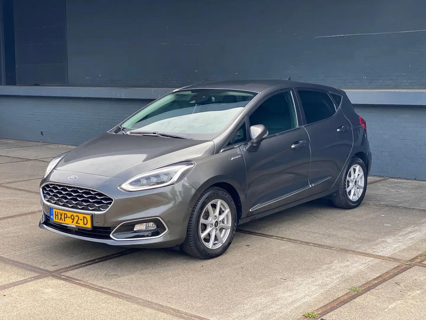 Ford Fiesta 1.0 EcoBoost 125Pk Vignale Automaat Leder Bomvoll Gris - 2