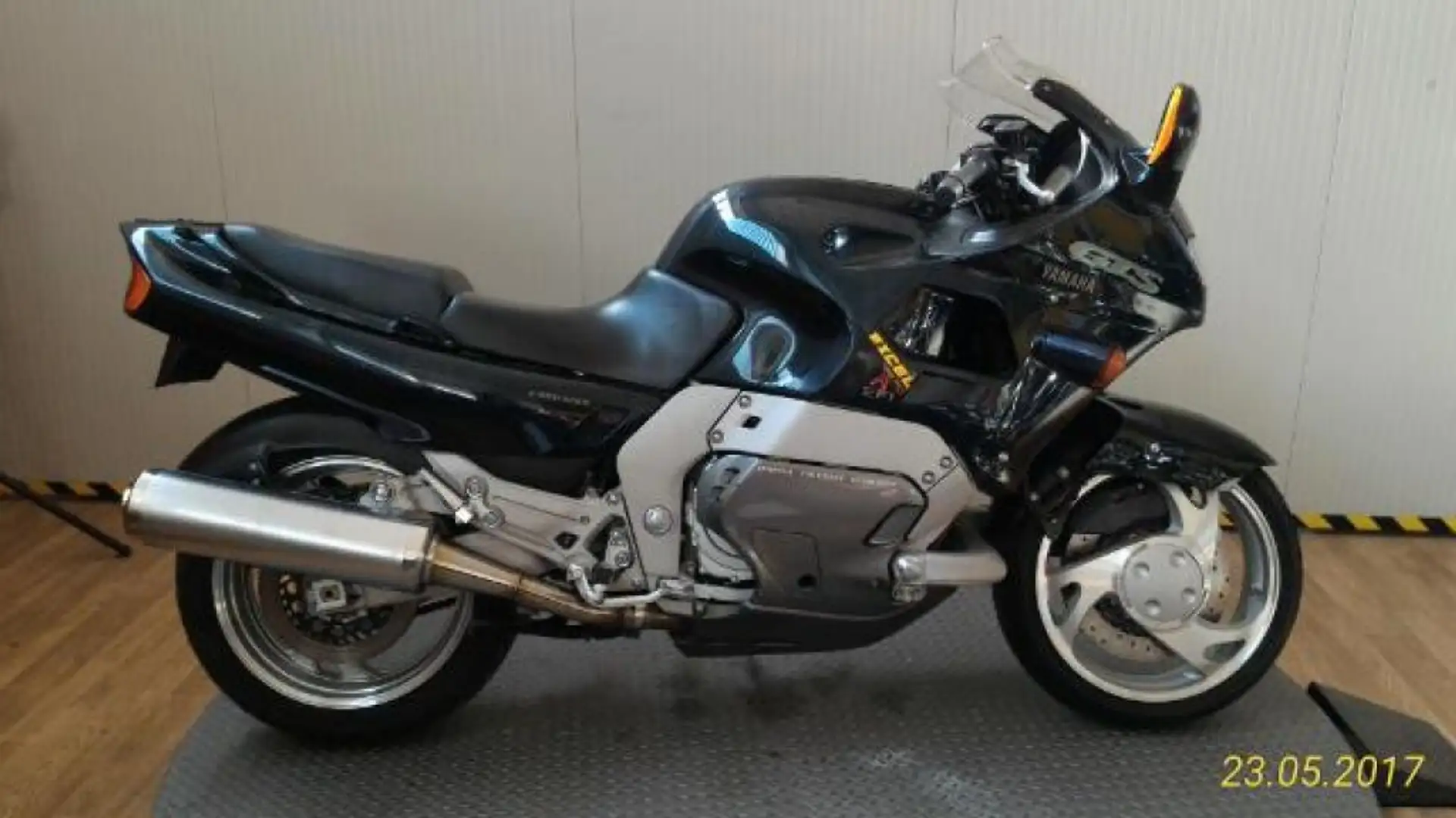 Yamaha GTS 1000 EXport solo Esportazione Verde - 1