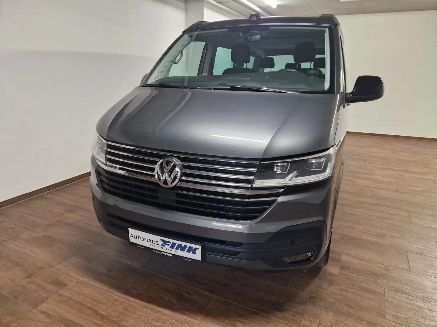 Volkswagen T6.1 California 2.0 TDI DSG 4-Motion, Beach Camper Edition, Grijs - 2