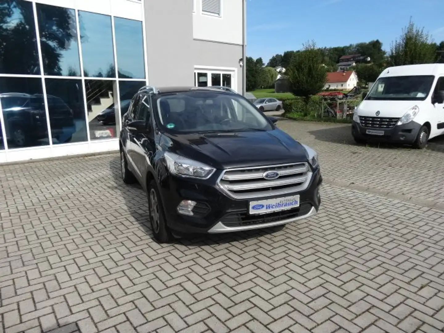 Ford Kuga Trend Schwarz - 1