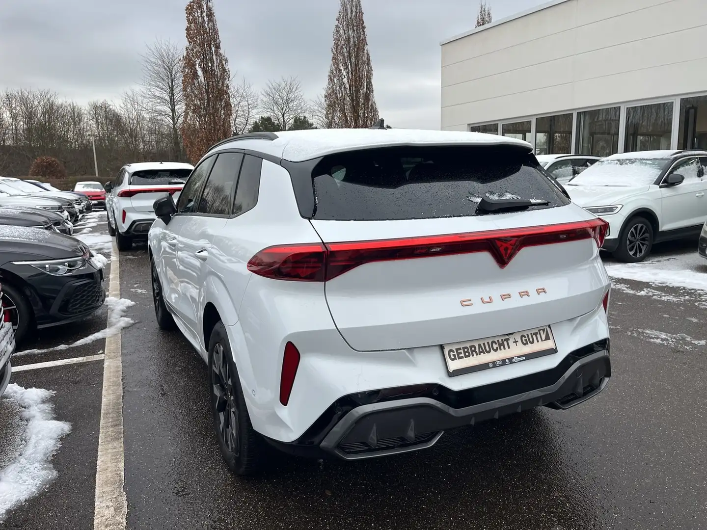 CUPRA Terramar 1.5 eTSI HD-Matrix Navi DCC HuD 360°Kam Weiß - 2