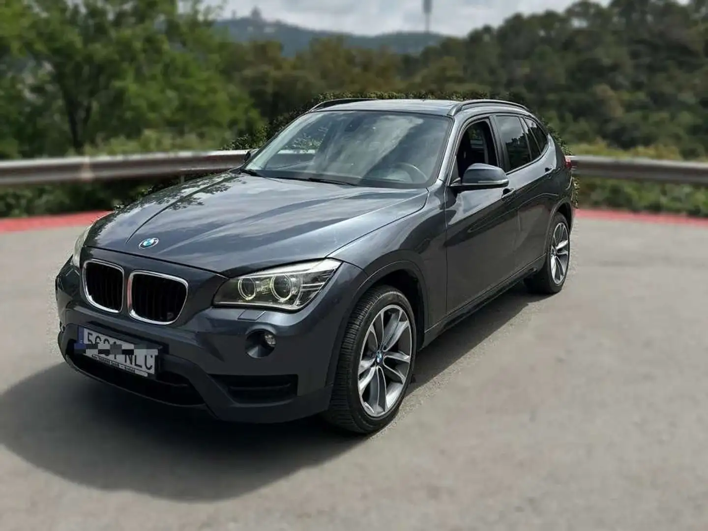 BMW X1 xDrive 20d Gris - 1