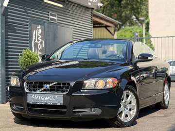 2.4D Cabriolet D5 Momentum *LEDER*KLIMA*SHZ*
