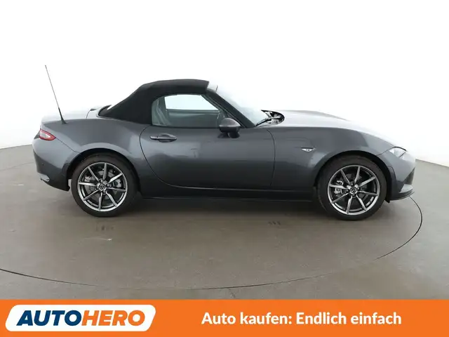 Mazda MX-5 view 7
