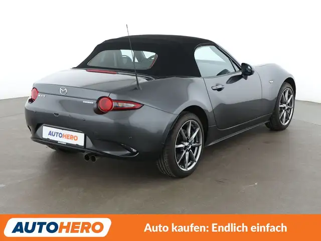 Mazda MX-5 view 6