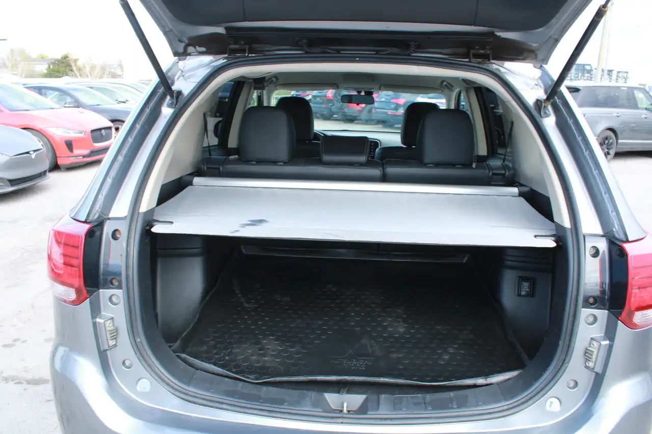 Mitsubishi Outlander снимка Mitsubishi Outlander