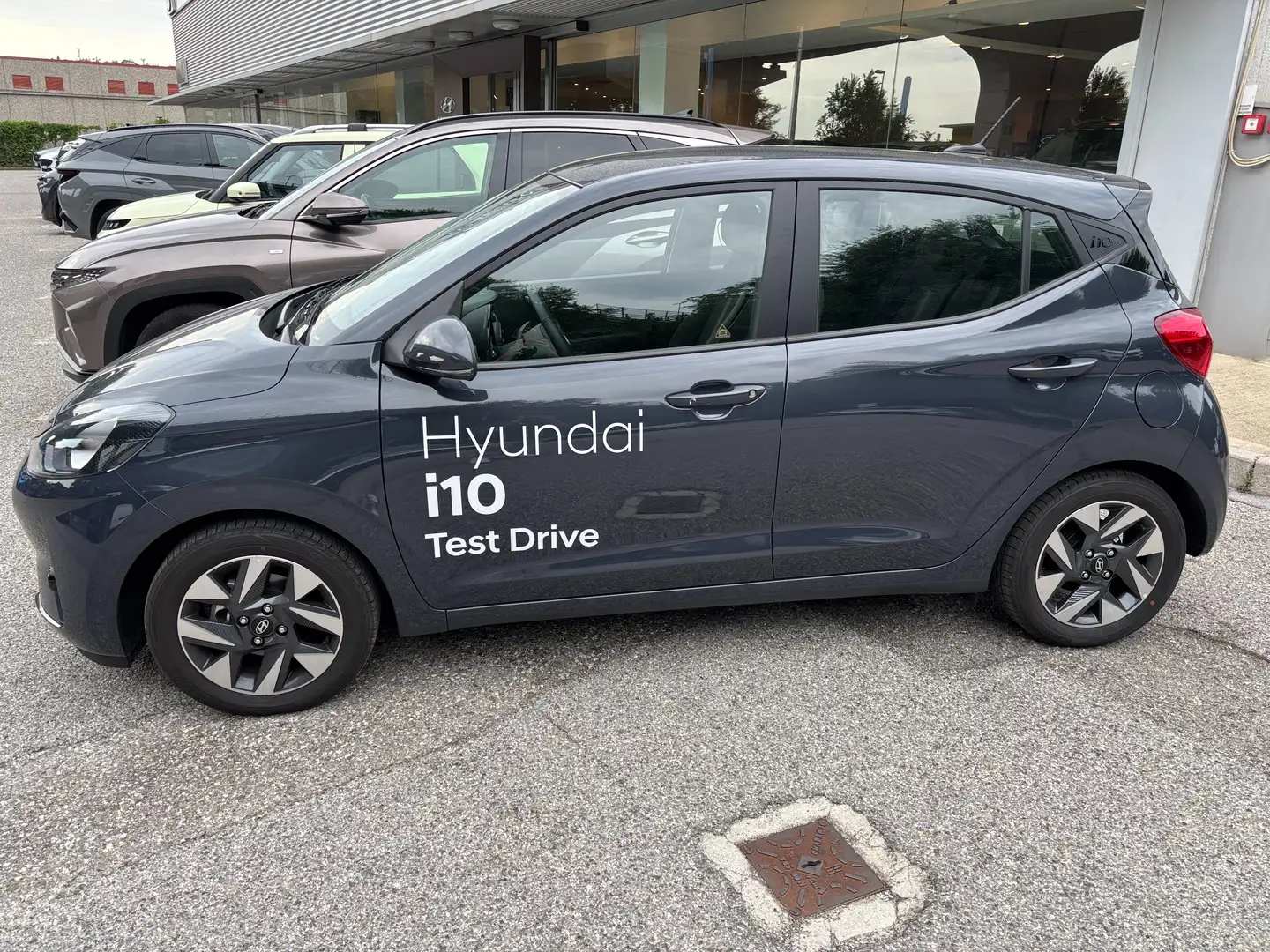 Hyundai i10 1.0 bnz 63 cv Connectline Grigio - 2